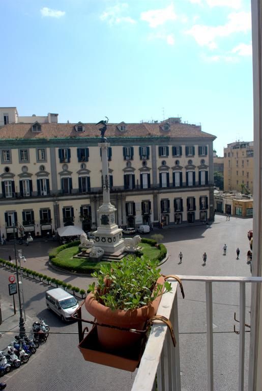 Relais Piazza Dei Martiri Acomodação com café da manhã Nápoles Quarto foto